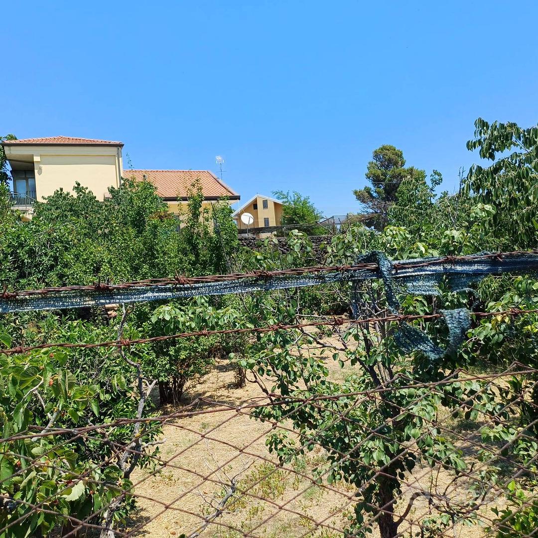 Terreno Edificabile - Aci Sant'Antonio - Vista 3