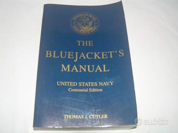 Libro manuale dei marines americani.