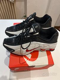 Nike shox r4 t44
