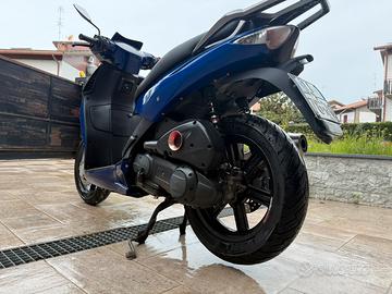 Aprilia sportcity cube 125