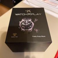 Smartwatch con auticolari bluetooth