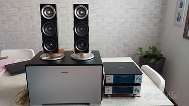 Impianto HI-Fi con lettore DVD e Subwoofer