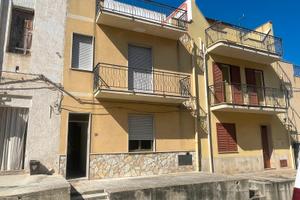 Casa a solo sù 3 livelli con terrazzo esclusivo