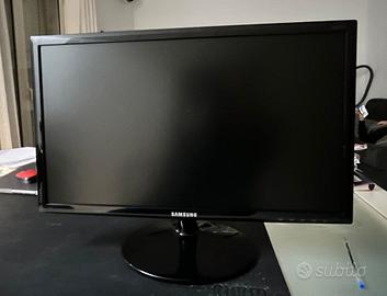 Monitor Samsung  S24D300H