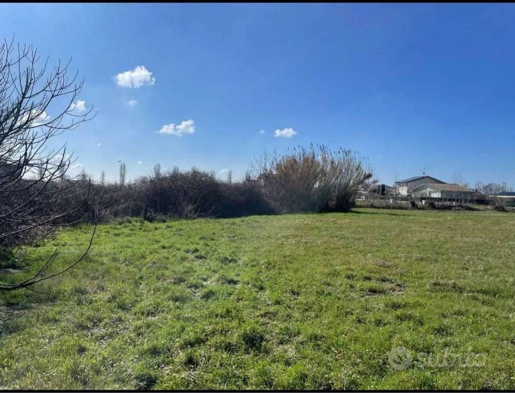 Immobile in asta di 1989 m² a Bagnolo San Vito - Vista 2