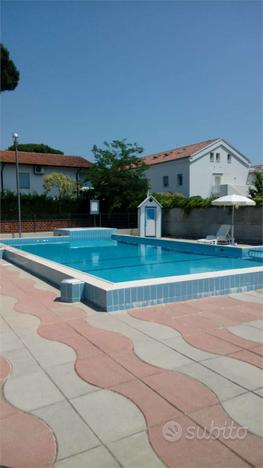 TRILOCALE CON PISCINA VICINO ALLA SPIAGGIA