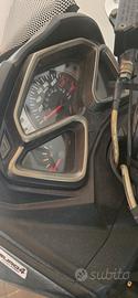 scooter 200 cc