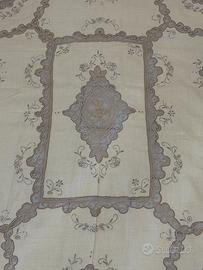 Antico Copriletto ricamato a mano in Lino Écru