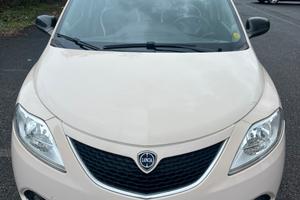 Lancia Y 2017 benzina gpl