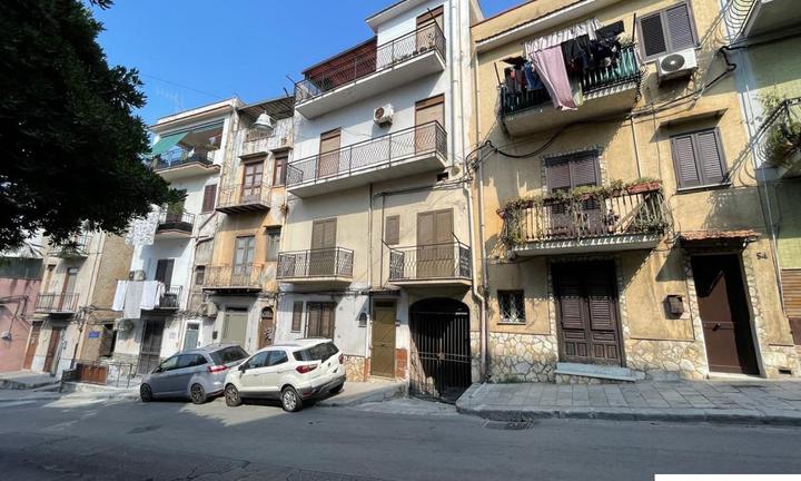 Carini: Doppia Soluzione Abitativa