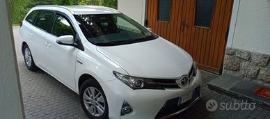 TOYOTA Auris - 2014