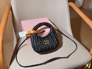 Borsa a tracolla nera Miu Miu