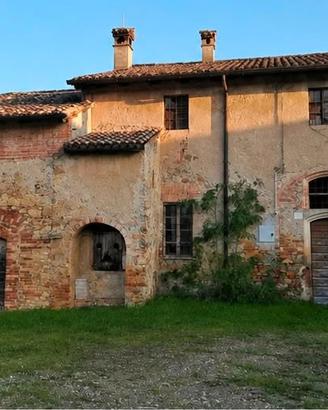 Casale con 4,5 Ettari Carpaneto Piacentino Collina