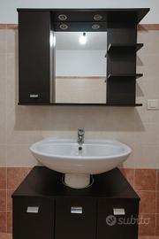 Mobile sotto lavandino con specchiera