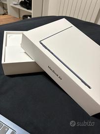 Apple mac book air 13’’ chip m4 2025