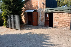 Fabbricato ad uso magazzino/garage