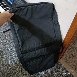 Tastiera musicale con supporto e custodia