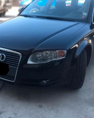AUDI A4 ( SOLO RICAMBI )