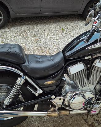 suzuki intruder 1400