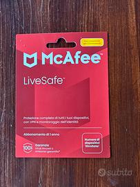 Antivirus McAfee LiveSafe - 1 anno