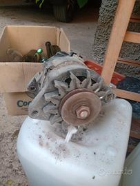 Alternatore per auto 