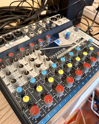 MIXER SOUNDCRAFT NOTE PAD 12FX