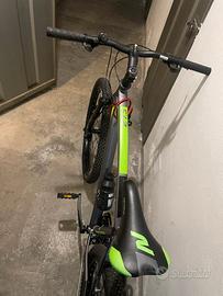 BICI BICICLETTA MTB NEVADA 27.5" USATA POCHISSIMO