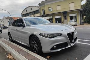 Alfa Romeo Giulia 2.2 150 cv 