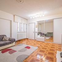 TRICAMERE IN PIENO CENTRO