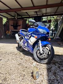 Yamaha YZF R6 - 2001