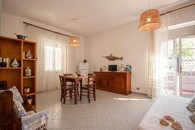 Follonica 50m mare piano terra 6p