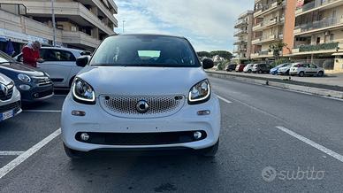 Smart ForFour 90 0.9 Turbo twinamic PassionLED NAV
