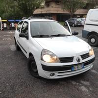 Renault Clio van