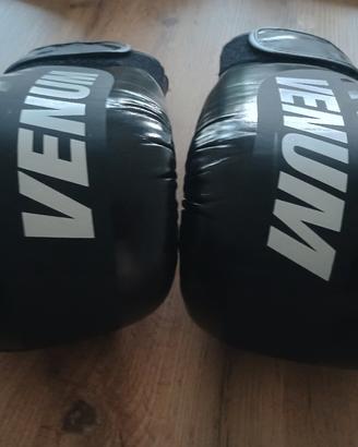 Guantoni boxe Venum 14 OZ
