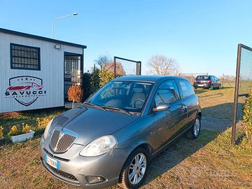 Lancia Ypsilon neopatentati 