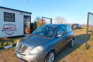 Lancia Ypsilon neopatentati 