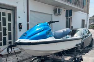 MOTO D’ACQUA YAMAHA 700 + Carrello