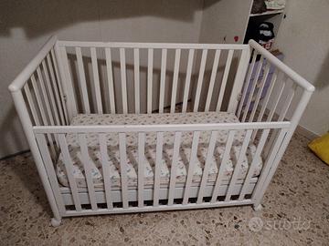 lettino per bambini in legno bianco