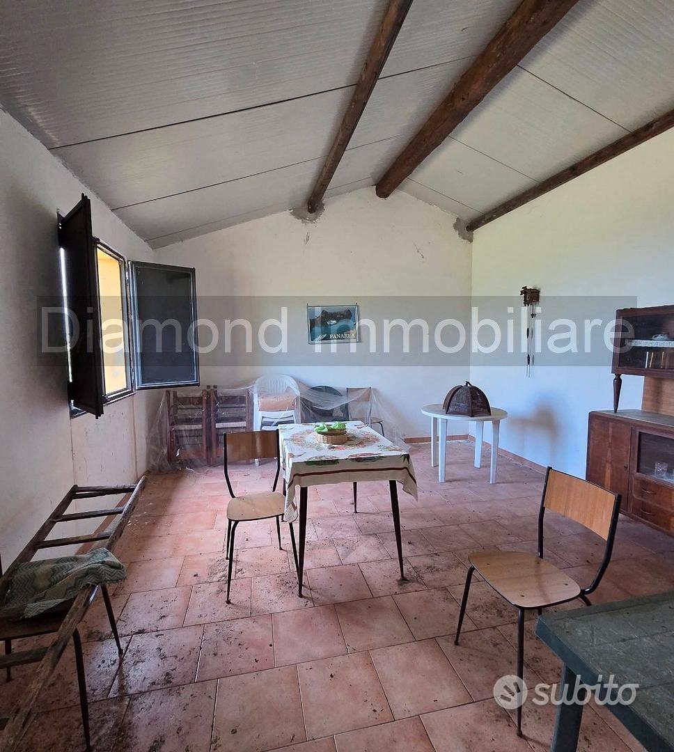 Terreno edificabile e agricolo con casa a Mascali - Altro