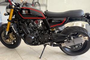 Honda Hornet - 2001 CAFE RACER