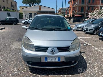 RENAULT Grand Scénic - 2005 Luxe Dynamic 1.9 DCi