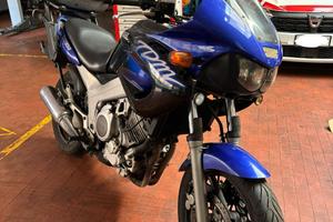 MOTO TDM 850