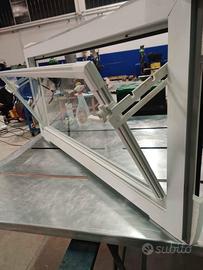 Finestra 120 x 60 PVC bianca apertura vasistas