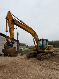 Escavatore JCB