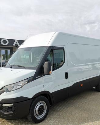 IVECO Daily 35S14V 2.3 HPT PLM-TM FURGONE PASSO LU