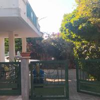 Casa al mare con giardino