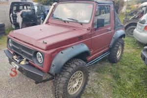 Suzuki SJ Samurai SJ413 Cabriolet De Luxe motore n