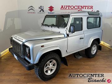 Land Rover Defender 90 SW Defender 90 2.4 td SE SW