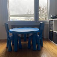 Tavolo e  due sedie gioco bambini