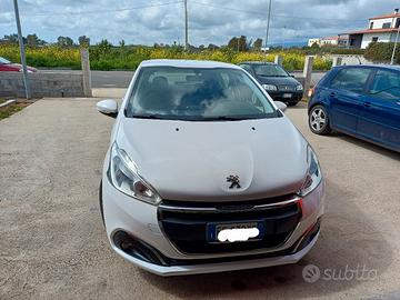 Peugeot 208 BlueHDI 75cv 2016